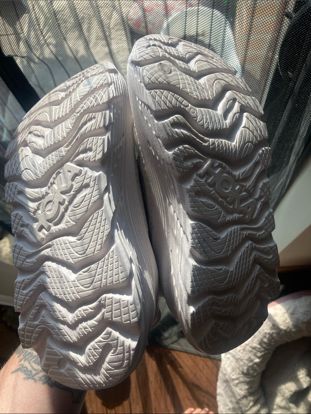 Hoka Restore Sneaker, size 7 - Picture 8 of 9